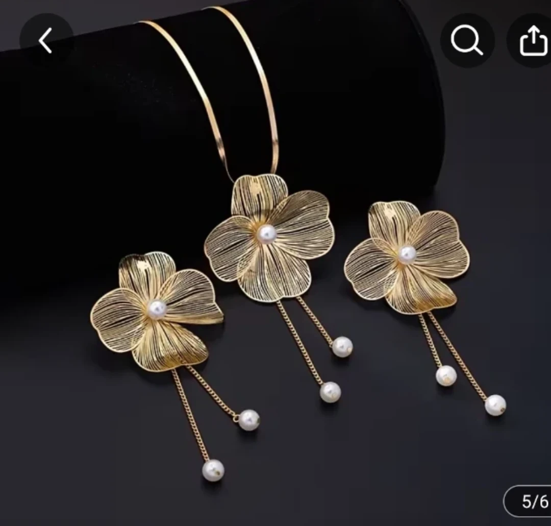 New Gold Flower Necklace and Earrings Set with Pearls - photo 2