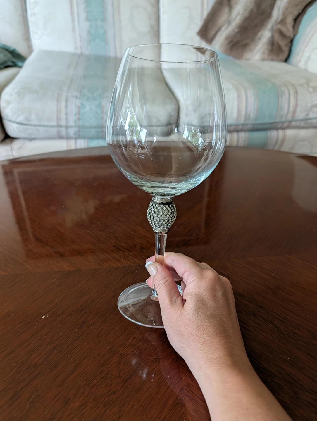 Decorative Wine Glass set with Embellished Stem - photo 2
