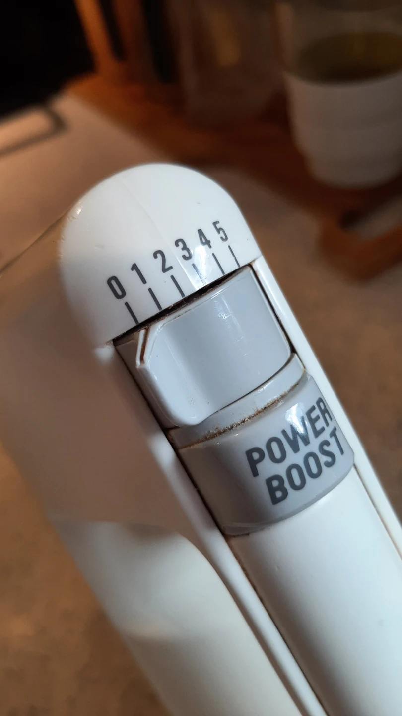 Black & Decker Spatula Smart Hand Mixer - photo 3
