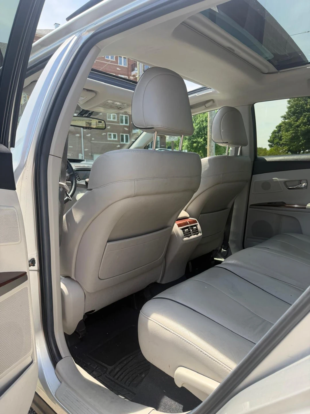 Toyota venza limited - photo 2