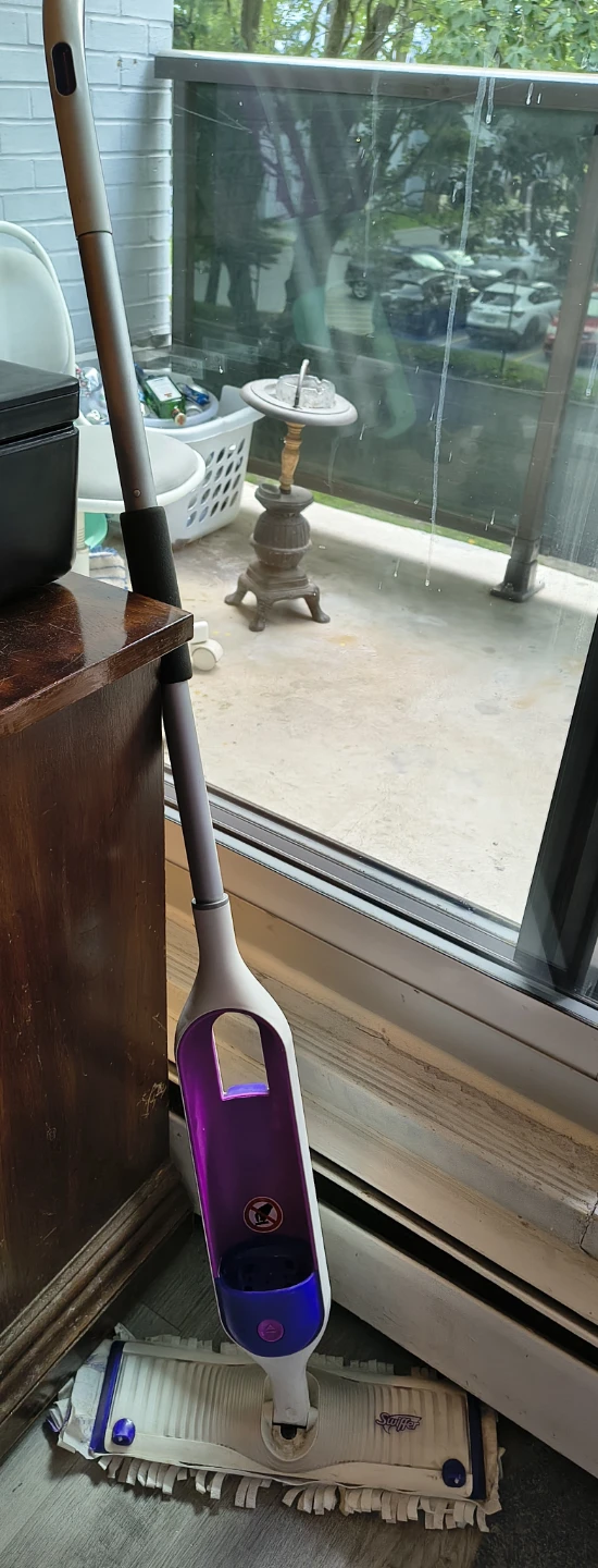Swiffer WetJet Floor Cleaner Mop