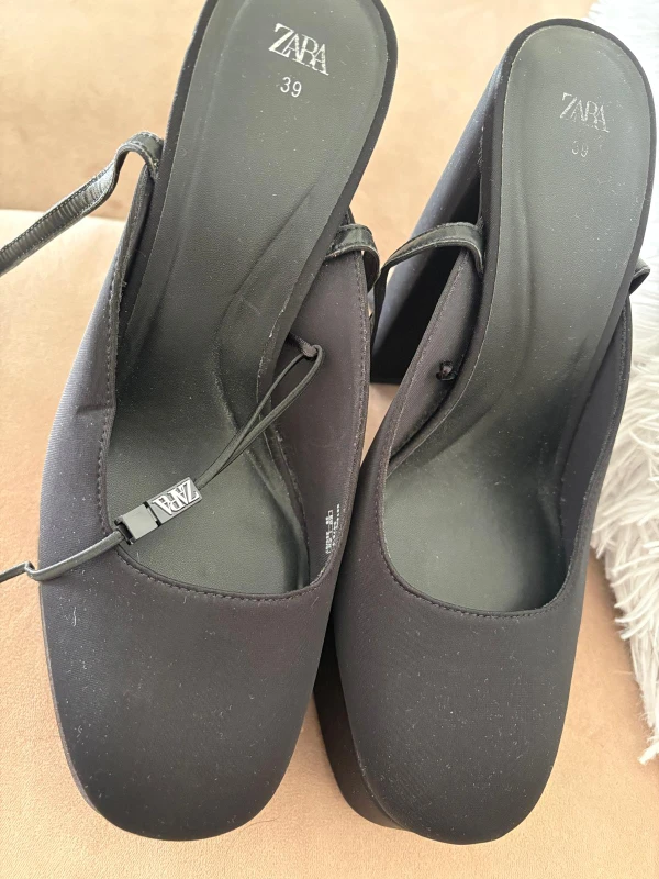 Black Platform Heels - photo 2