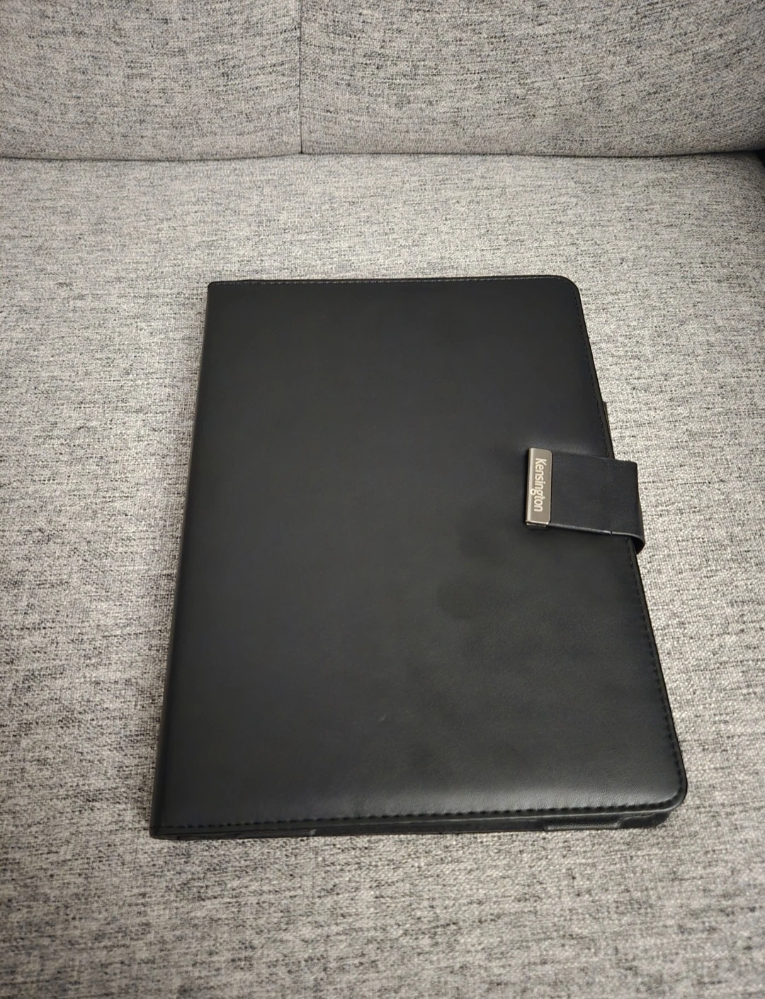 Kensington - Keyfolio Pro Plus - IPad Air ⚽️ - photo 2