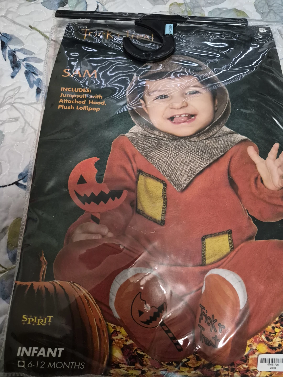 Spirit Halloween Sam Costume & Pumpkin Masks - photo 3