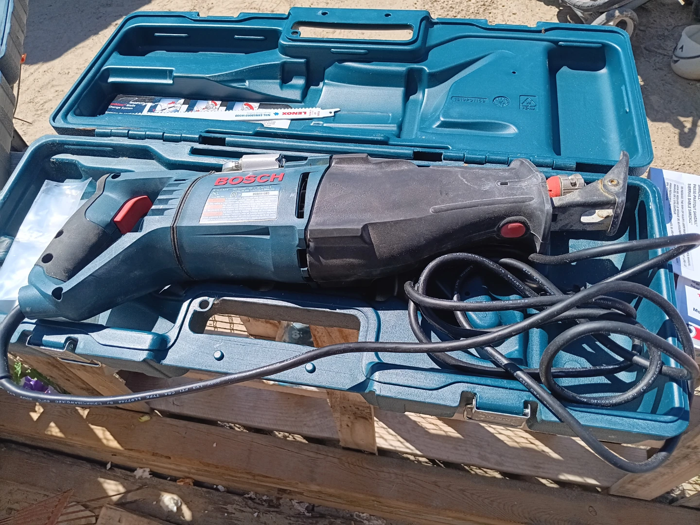 Bosch Reciprocating Saw with Case