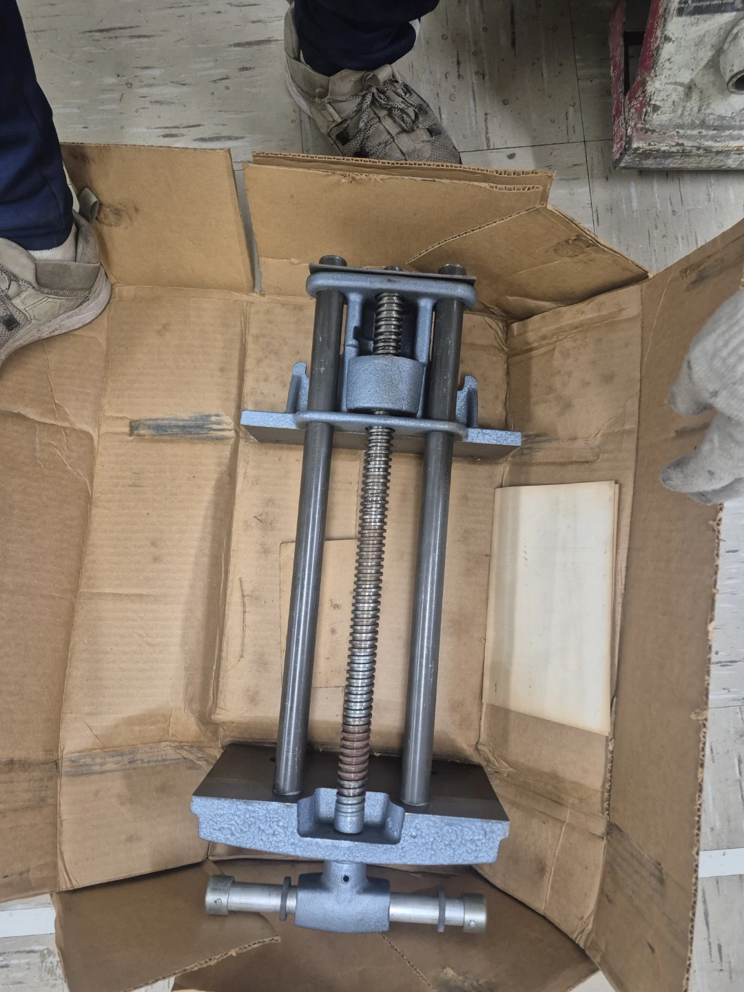 Bench Vise Clamp Tool