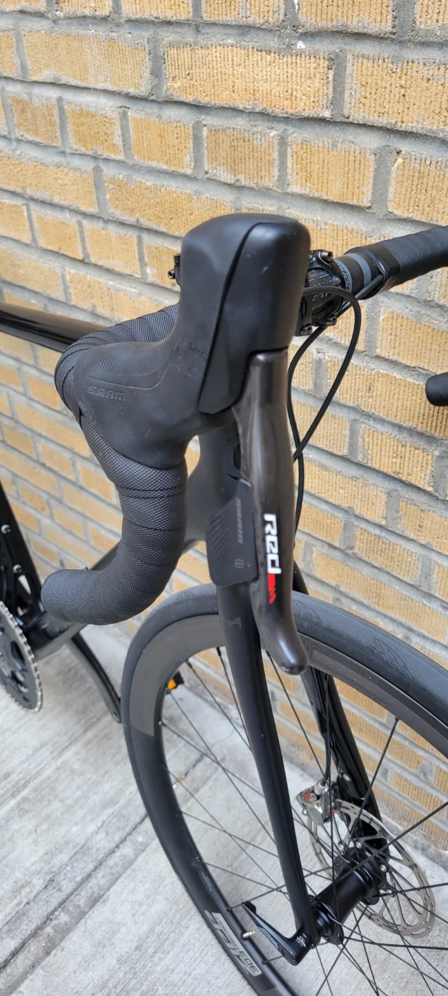 Cannondale Synapse Hi-MOD Disc SRAM RED eTap Carbon Road Bike - photo 4