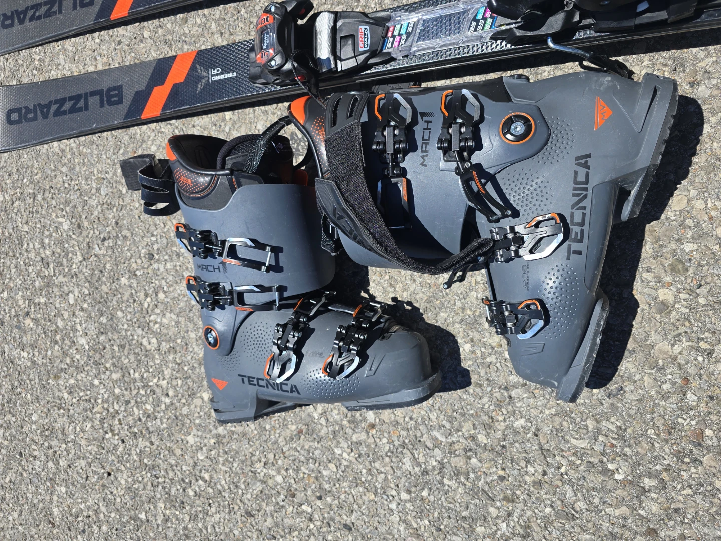 Blizzard Firebird Skis Tecnica Mach1 Boots Radical Poles Set - photo 2