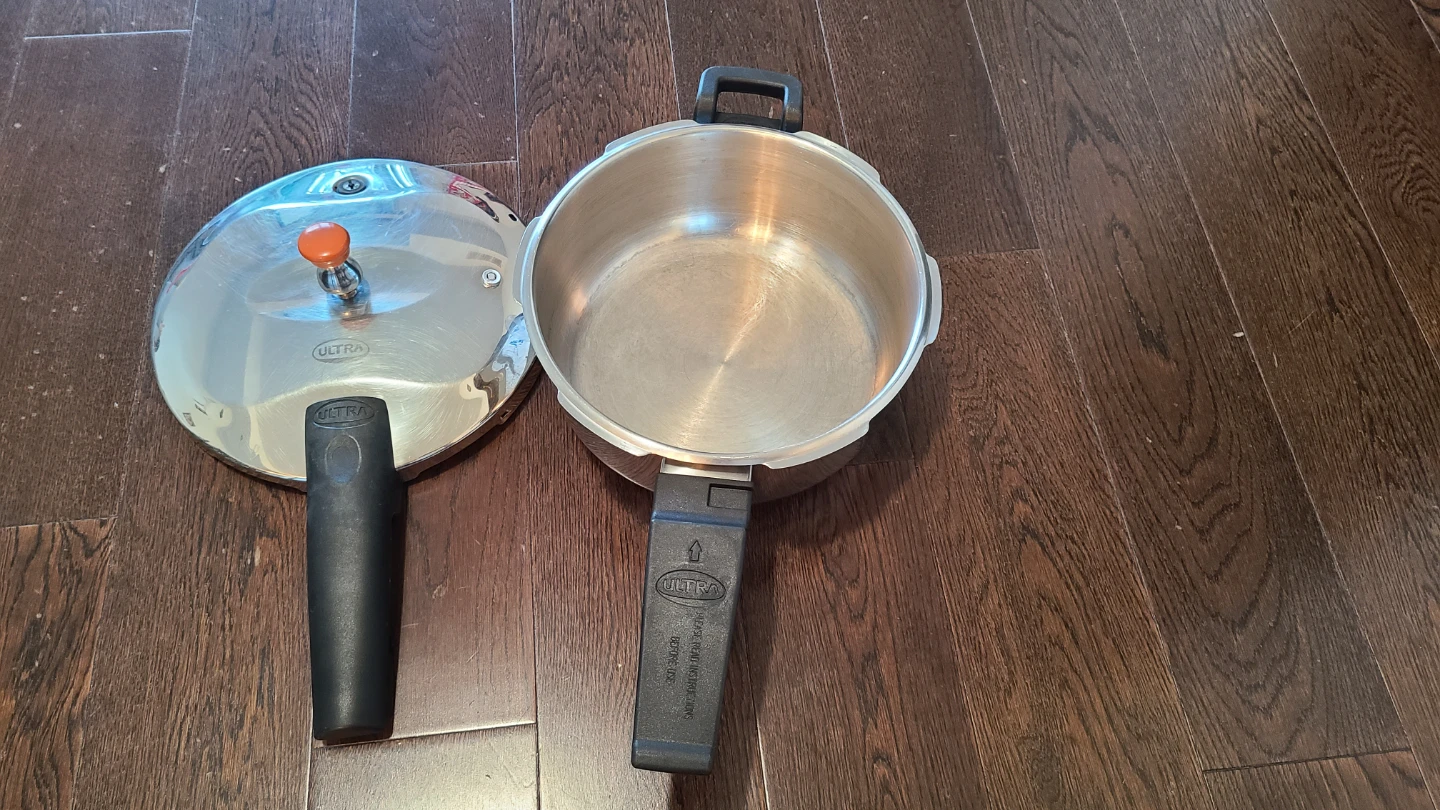 Ultra Stainless Steel Pressure Cooker - photo 2
