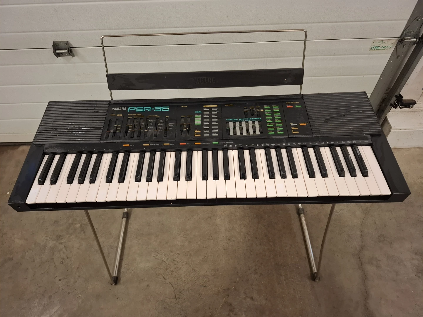 Yamaha PSR-36 Keyboard - photo 2