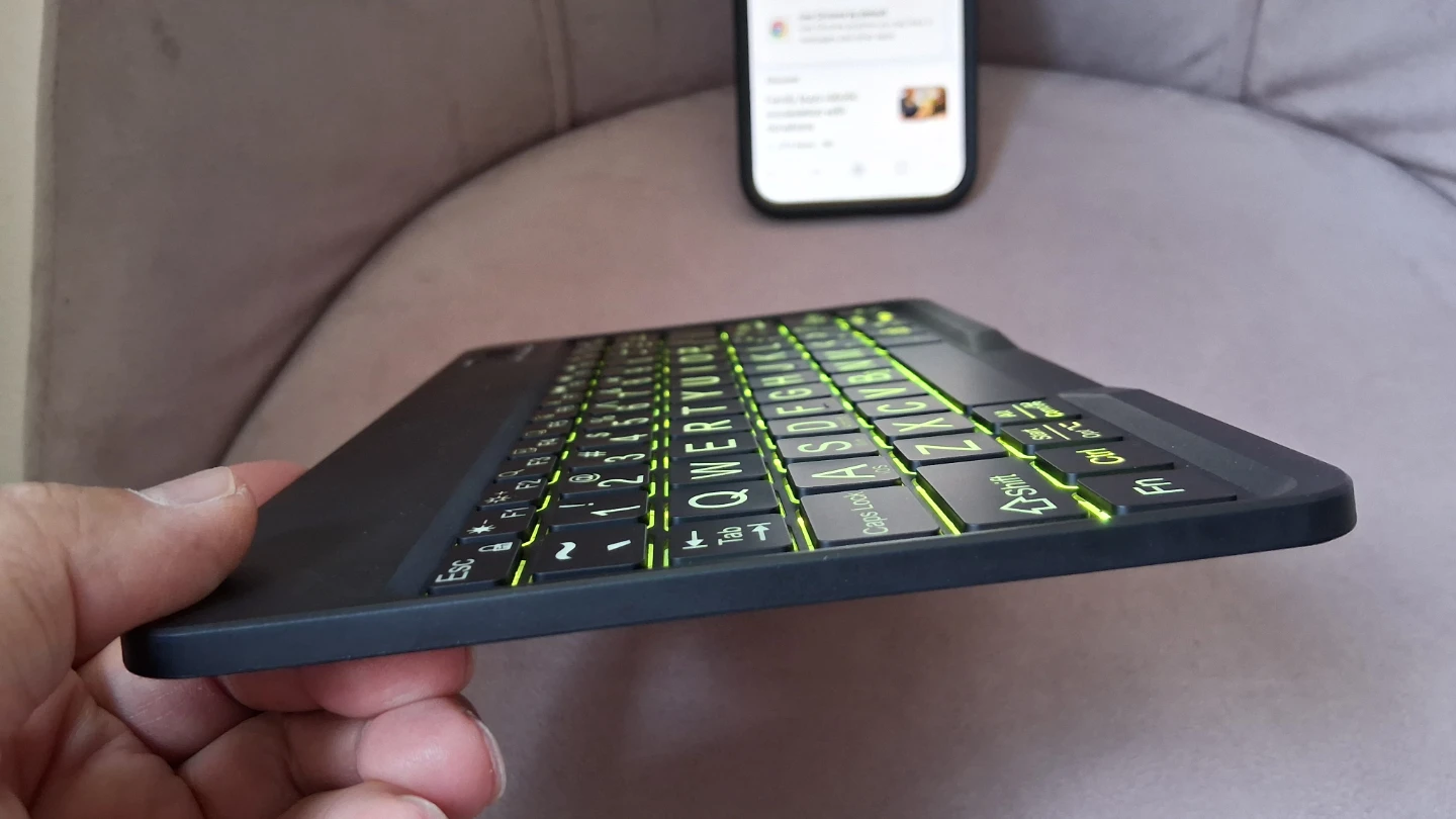 New Bluetooth Keyboard Large Print Colour Backlit Universal