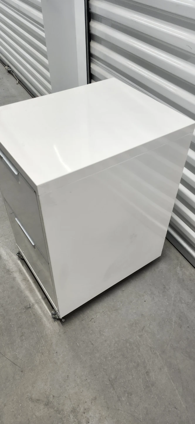 Metal filing cabinet with wheels - photo 2