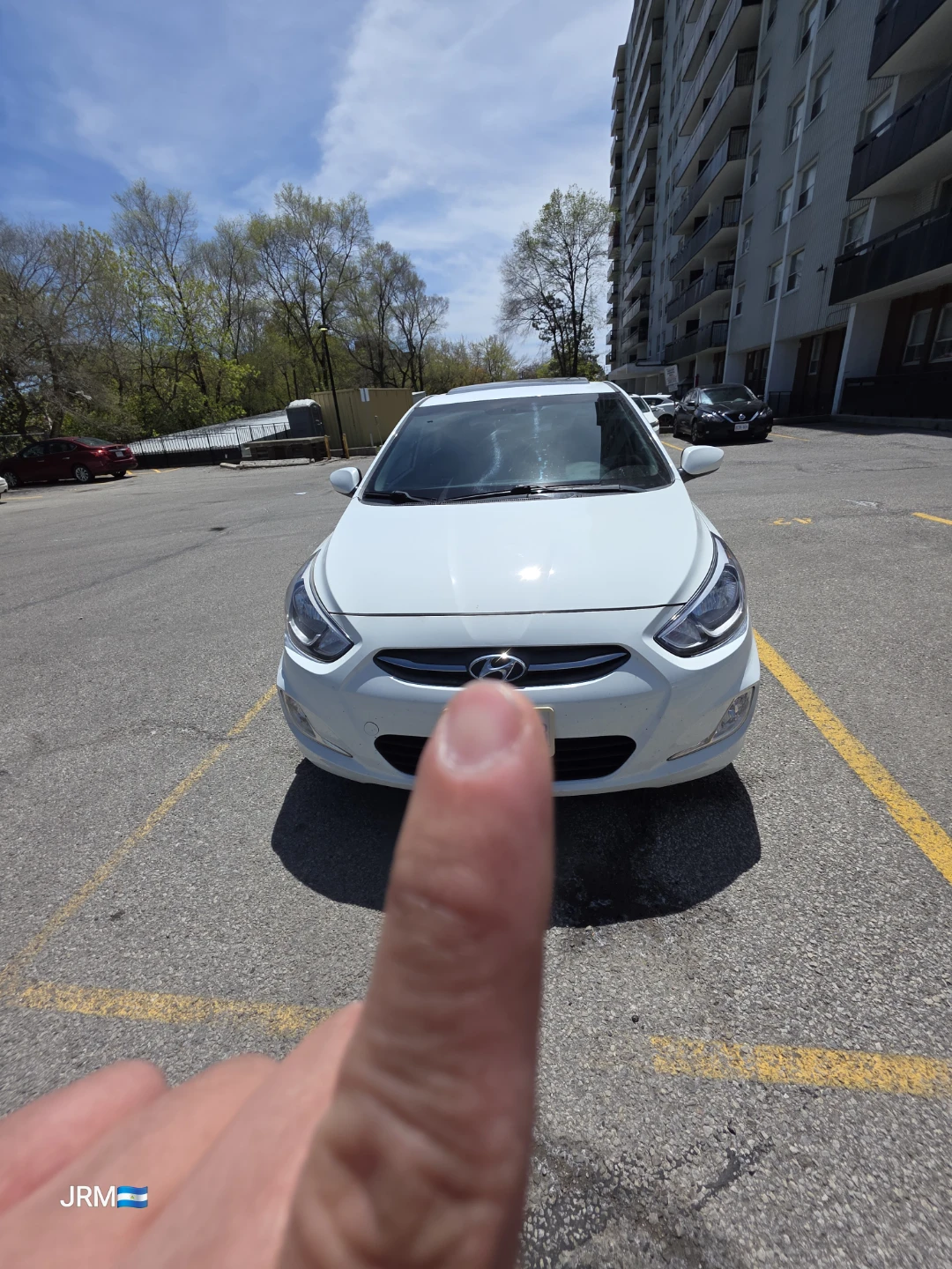 White Hyundai Accent Hatchback - photo 3