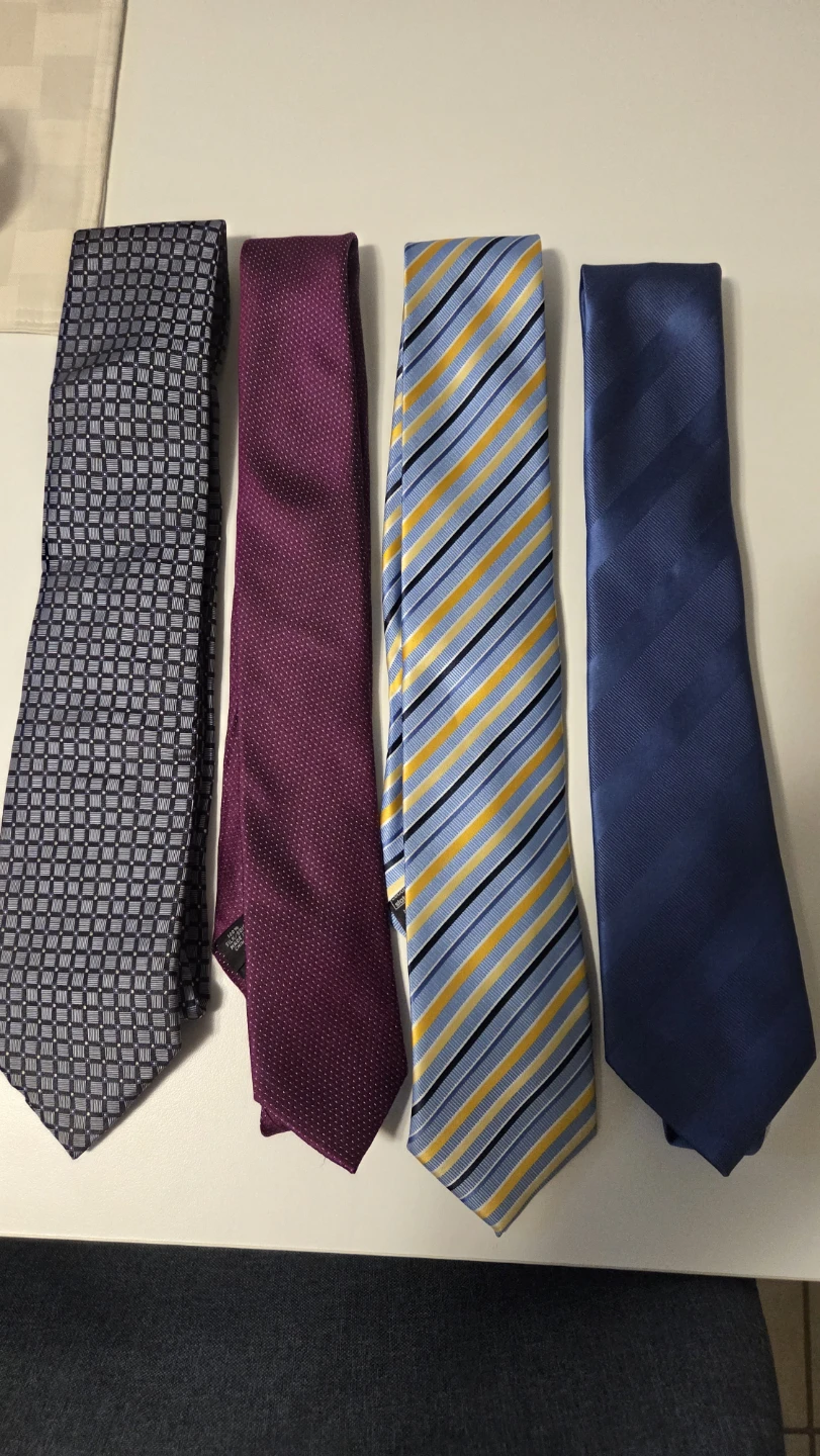 Set of 4 Men's Ties