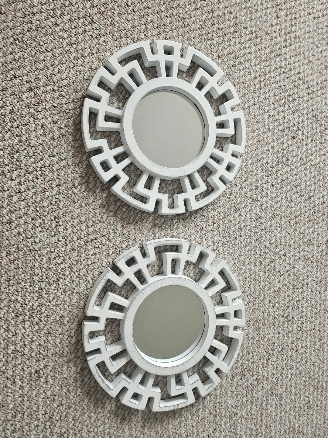 Set of 2 White Decorative Sunburst Mirrors