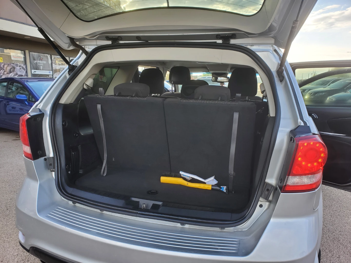 Silver Dodge Journey SUV - photo 5