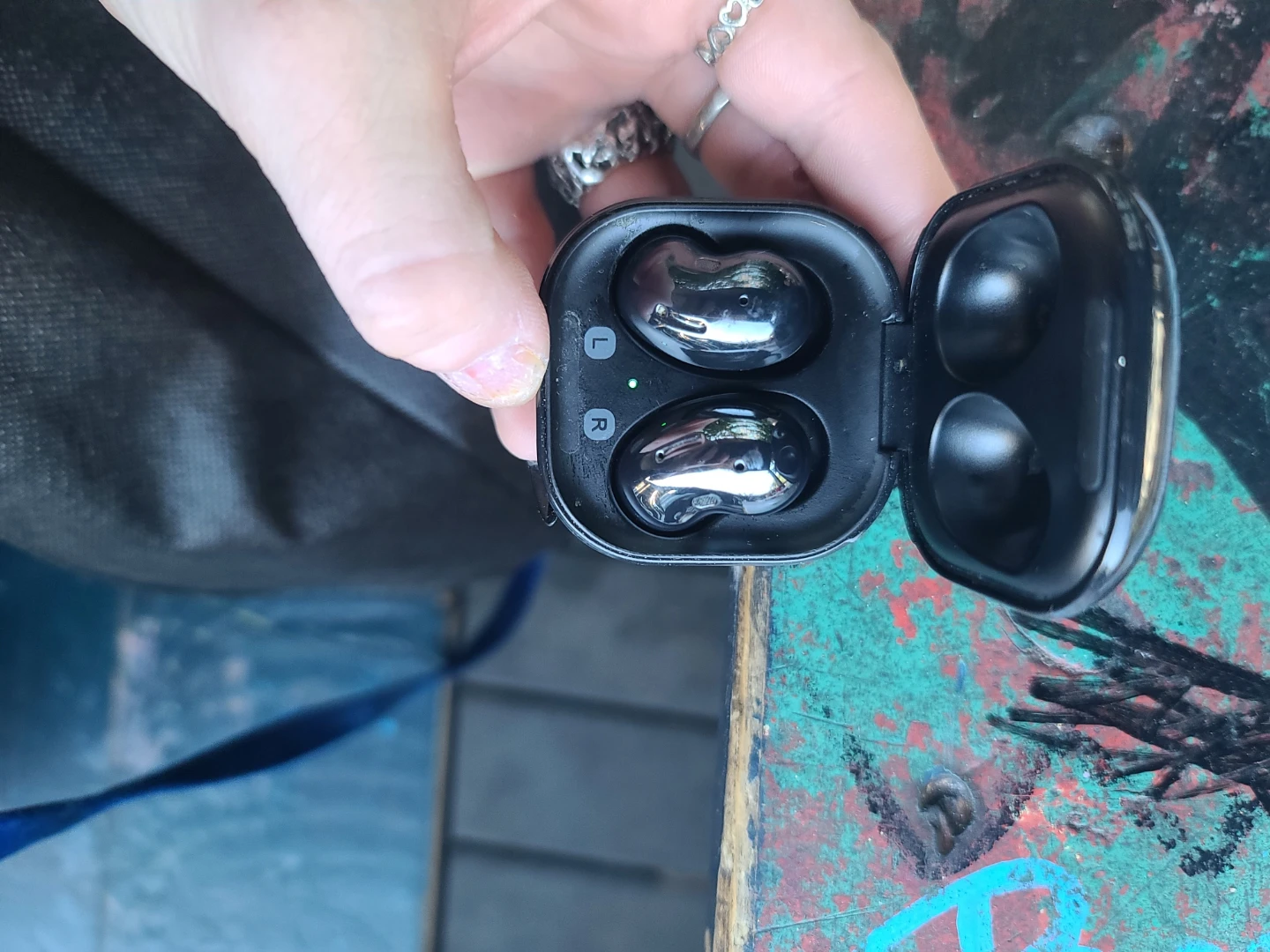 Samsung Galaxy Buds Live (Black) - photo 2