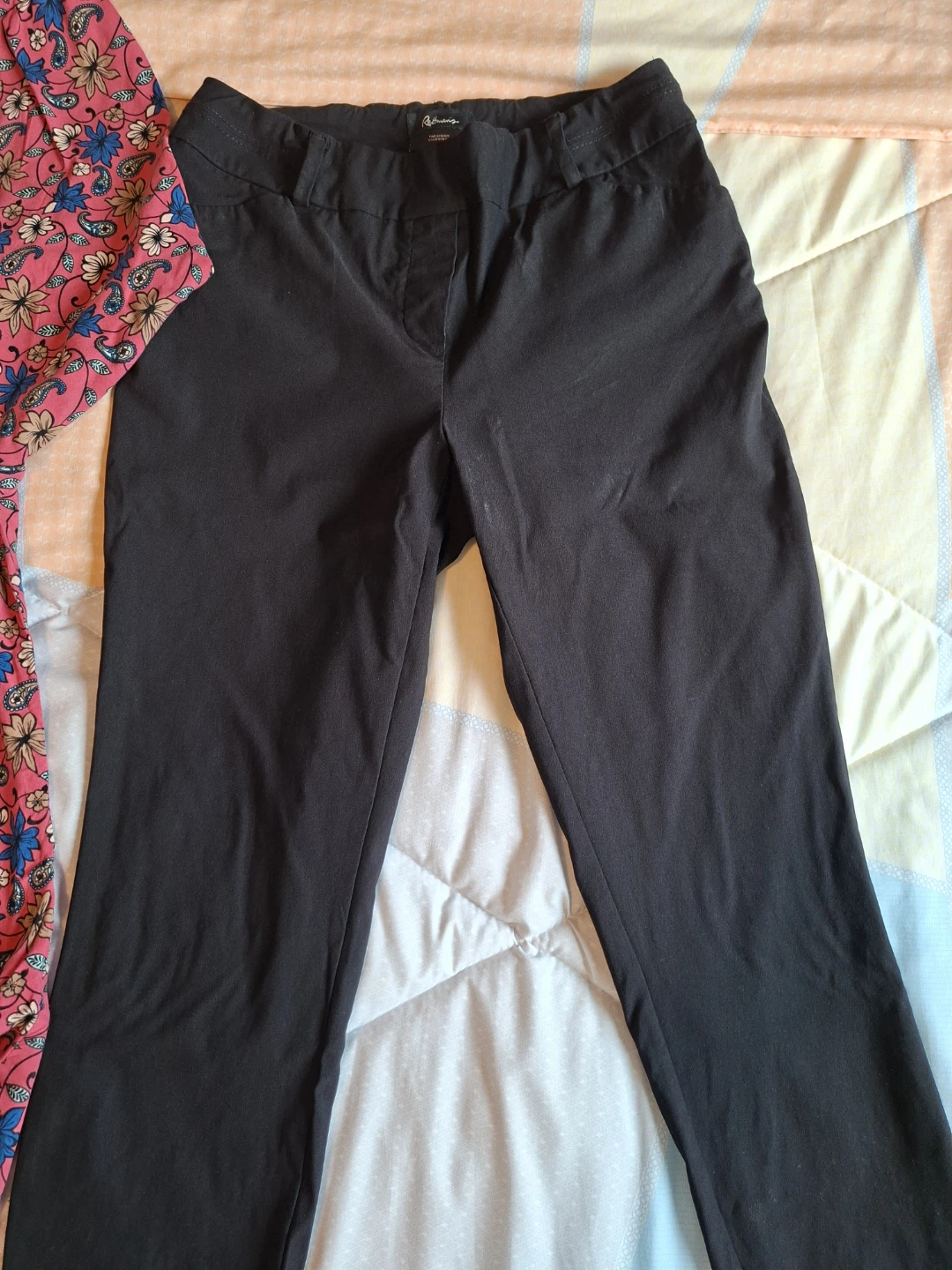 Women's Floral Tunic Top and Black Pants - photo 3