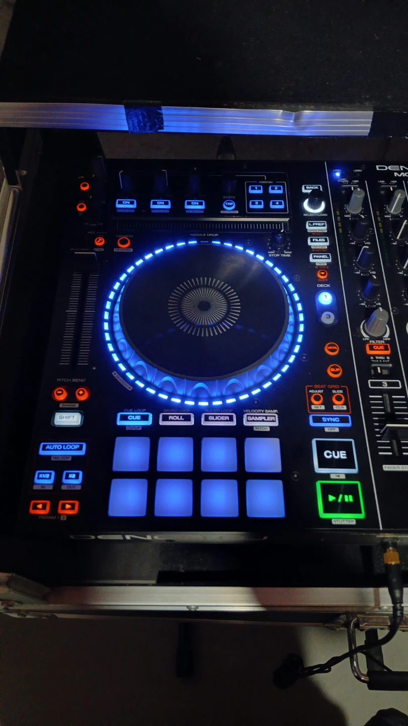 Denon DJ MC7000 - photo 2