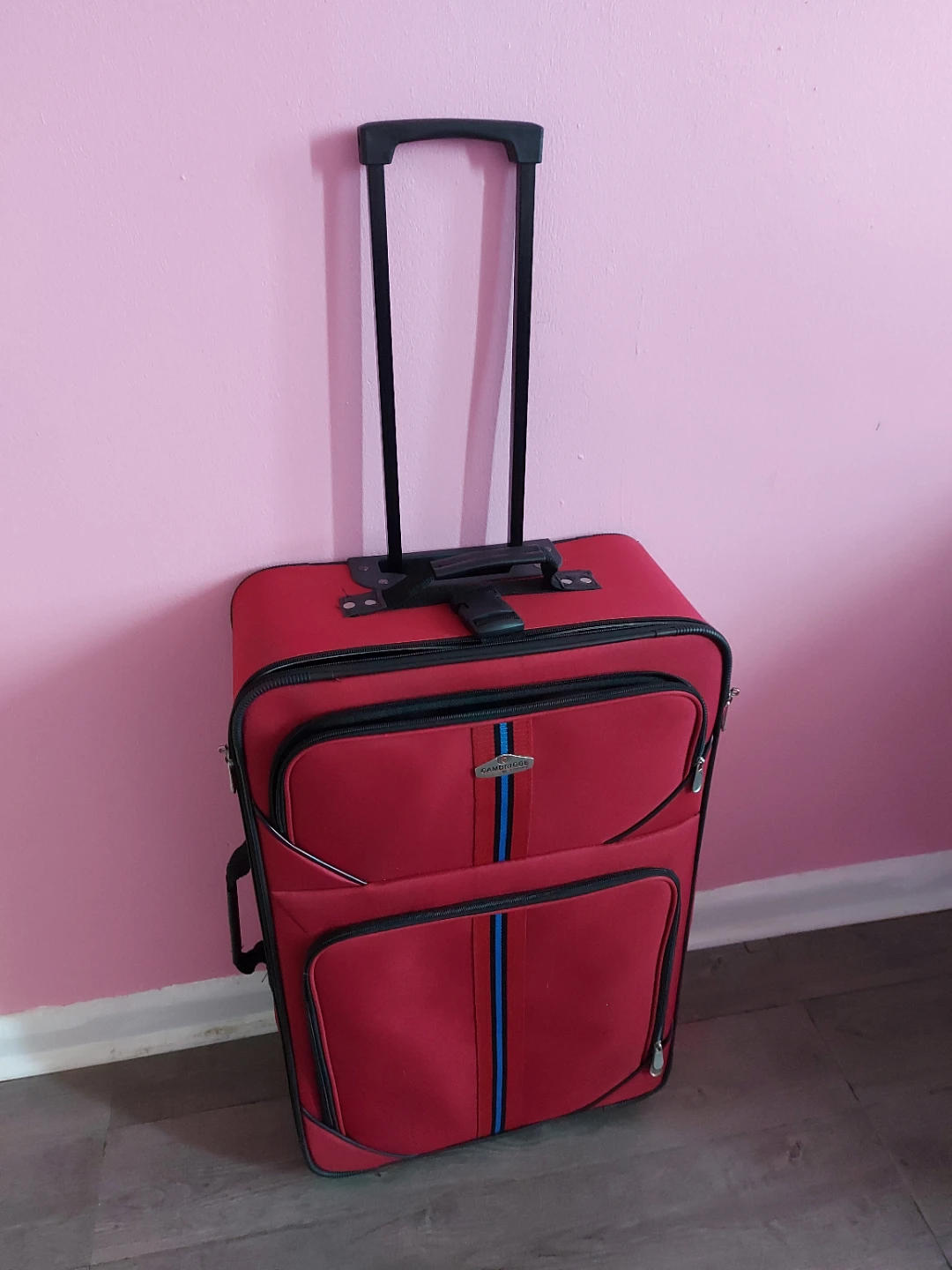 Red Luggage 2pc Set - photo 2