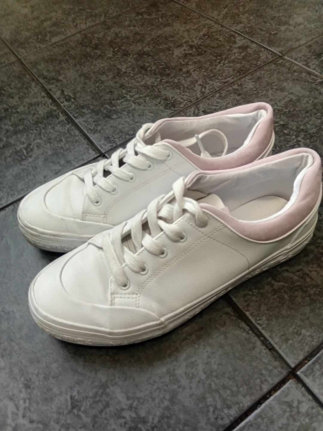 Nautica Lambie White Sneakers