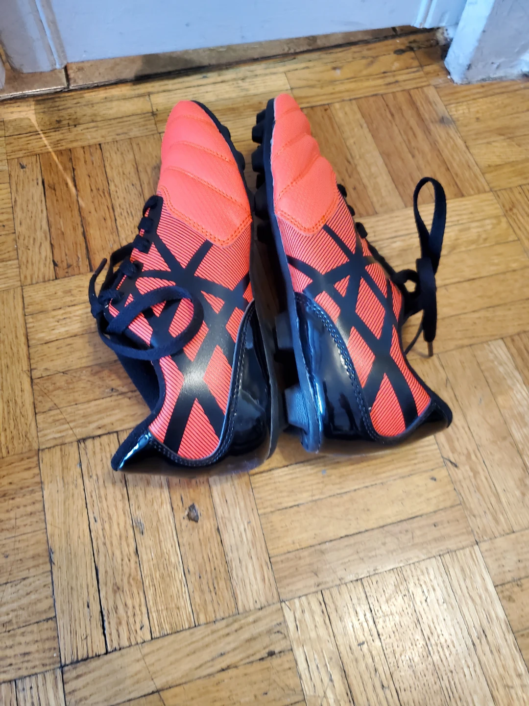 Women's/ Girls  Cleats Brand New Size 6 - photo 5