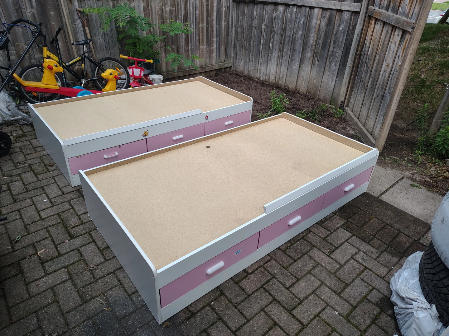 Kids Twin Bed Frame with Drawers - White/Pink
