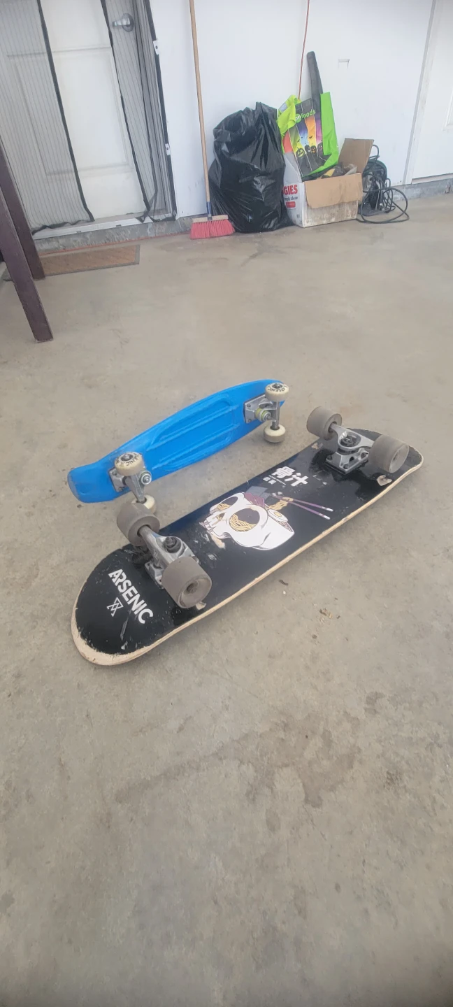 Two Skateboards - Black & Blue - photo 3