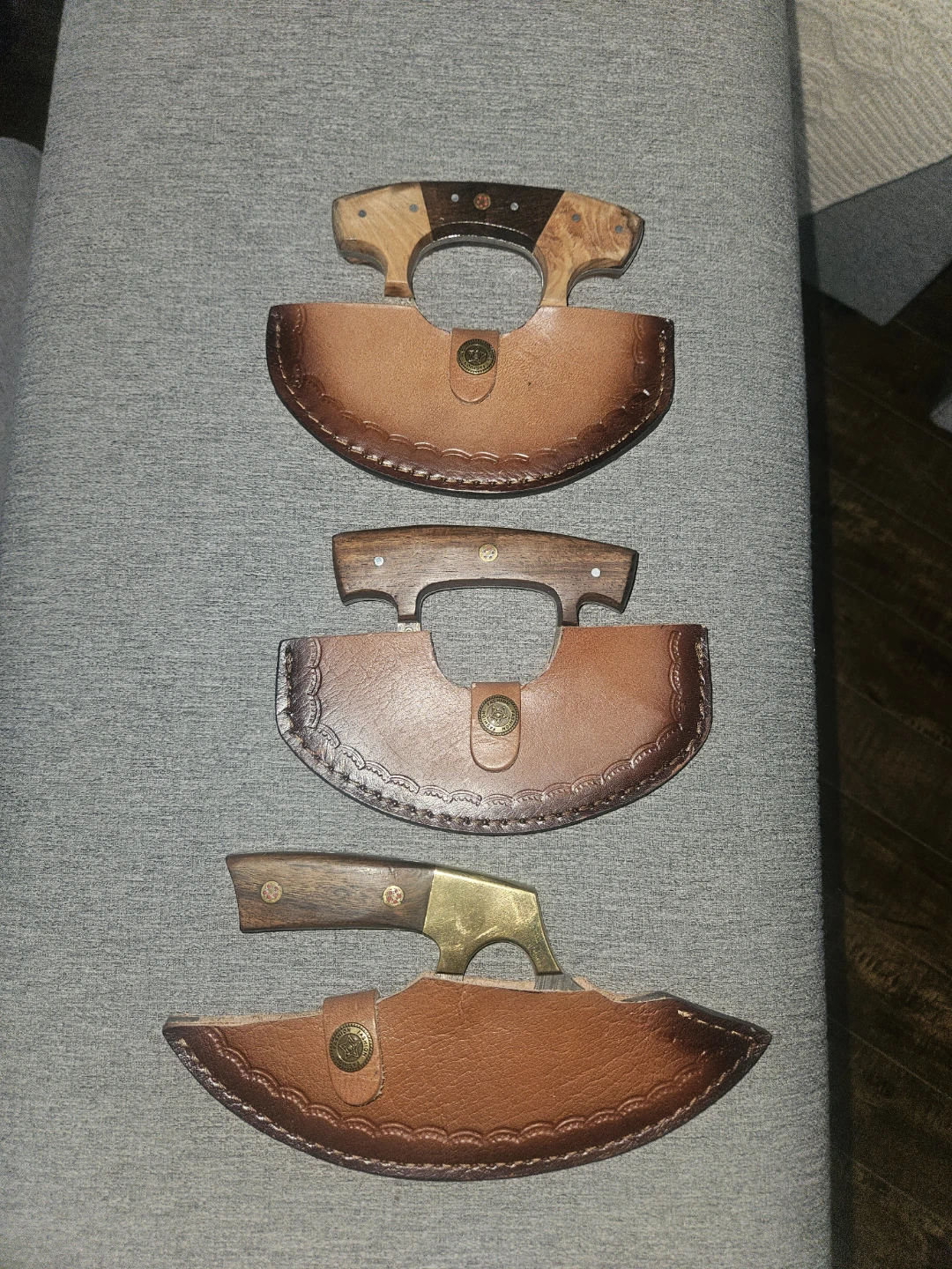 Set of 3 Mezzaluna Chopping Knives with Sheaths⚽