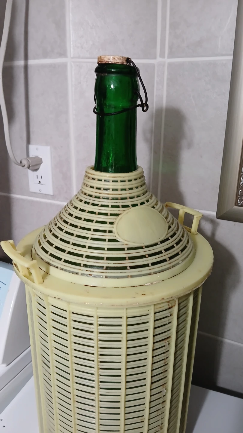 Glass wine holder for $10.00 - photo 3