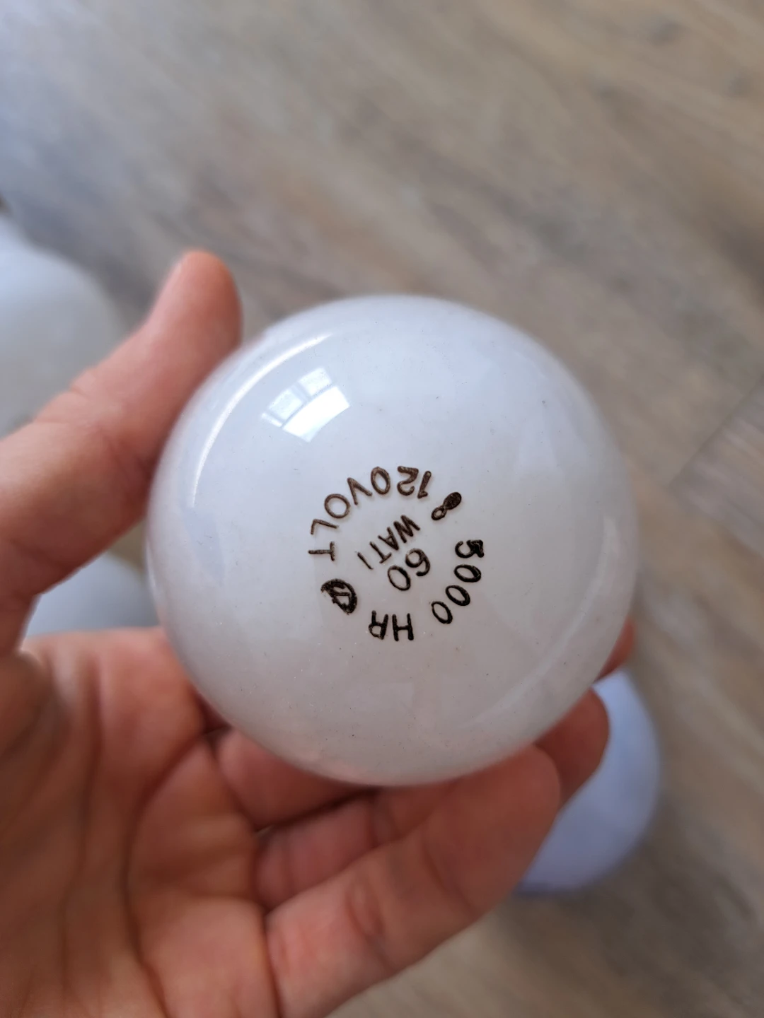 GE Reveal Light Bulbs - 60W - photo 4