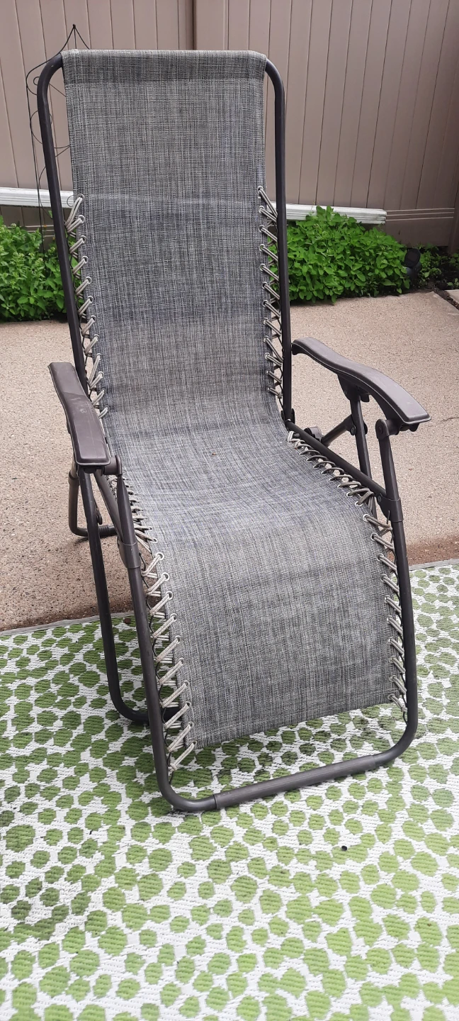 Red and grey Zero Gravity Chairs - photo 4