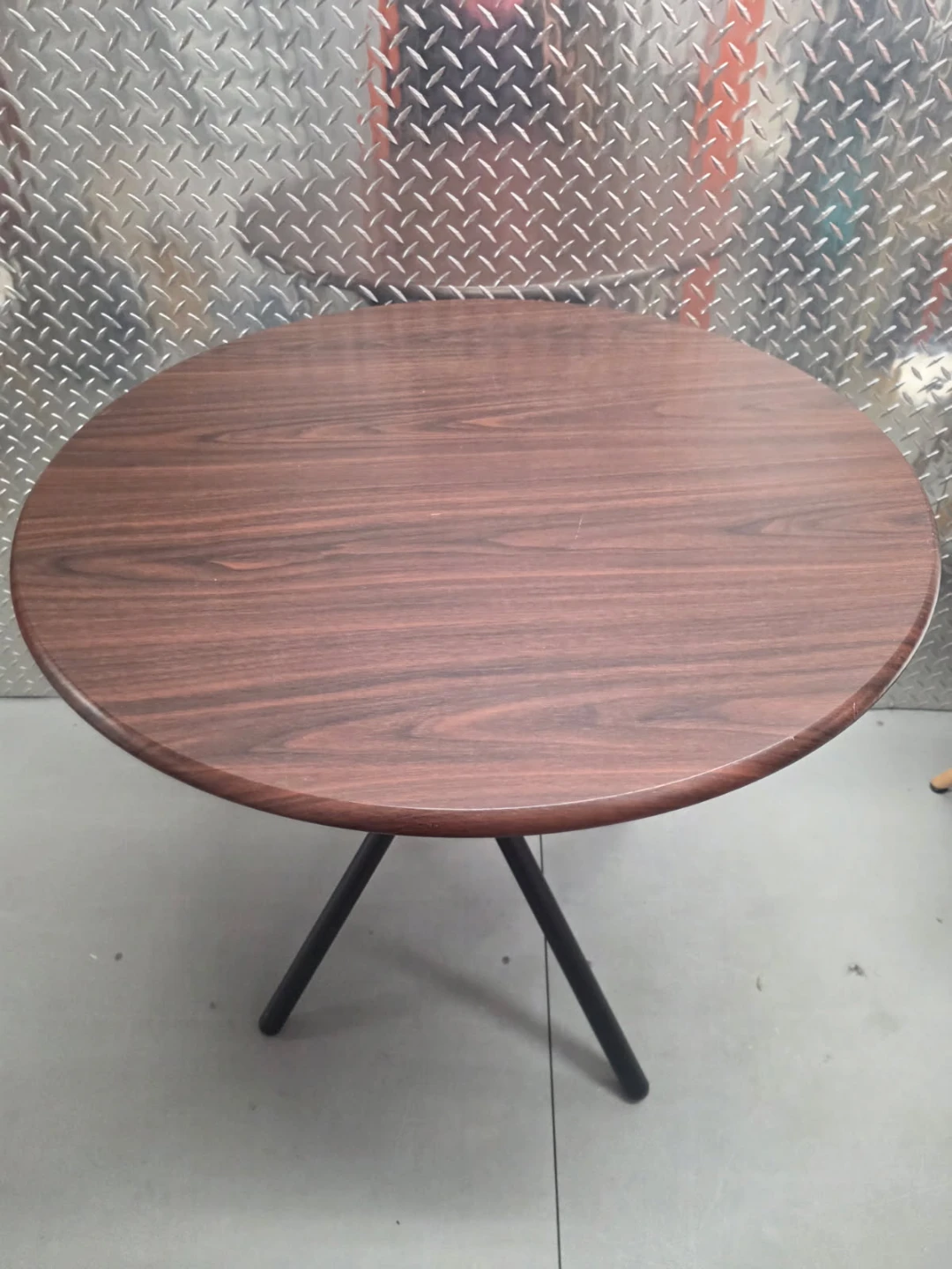 31.5" Round Mid-Century Bistro Dining Table - Metal Base - photo 4