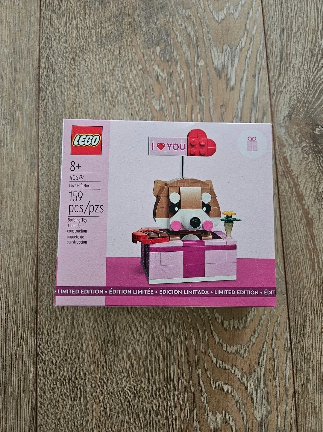 ⚽️ LEGO 40679 Love Gift Box Building Toy
