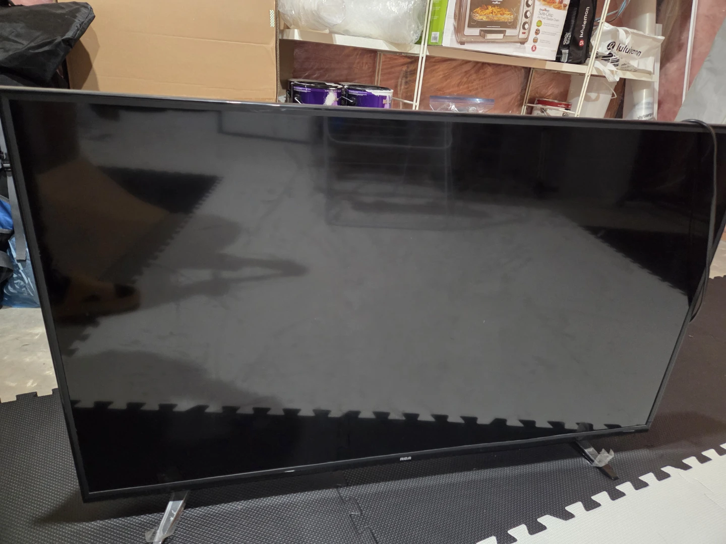 RCA 43" LED UHDTV - photo 2