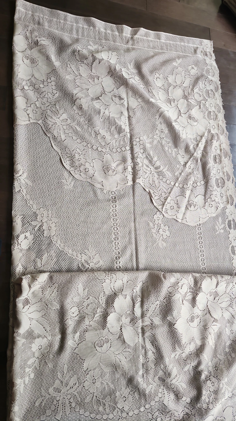 Vintage Cream Floral Lace Curtain Panel – Scalloped Edge
