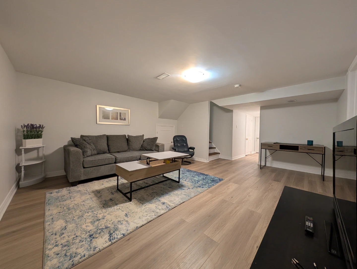 Spacious 2-Room Basement Ensuite -Morningside & Lawrence - photo 5