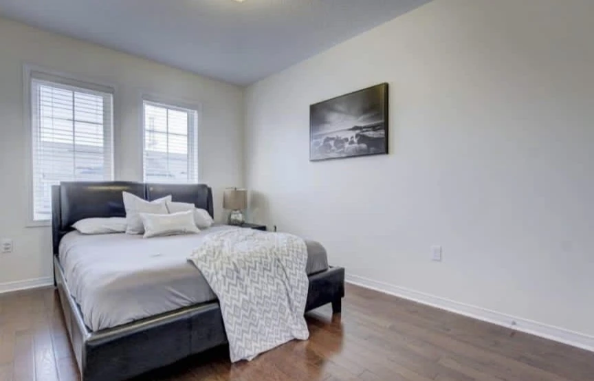 3 bed room and 2.5 bath townhouse by Morningside and finch - photo 2