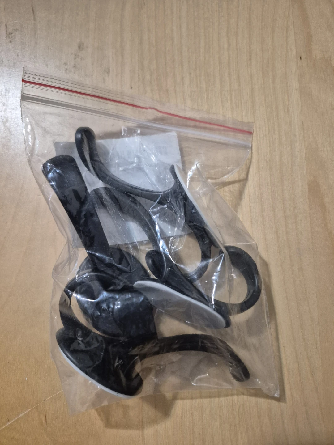 BNIP)4 Pack of  Multi-Purpose black mount hooks
