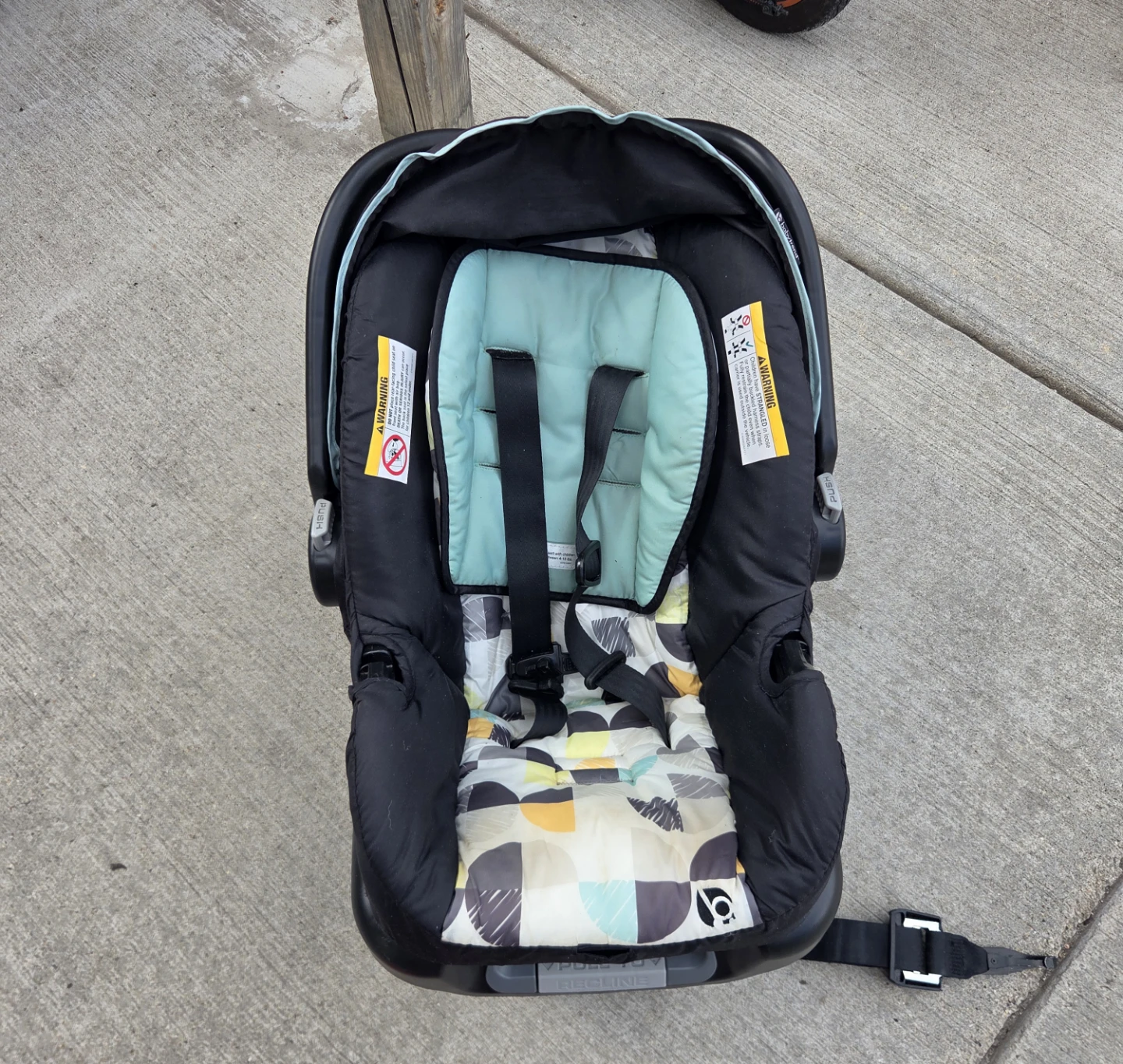 Baby Trend Infant Car Seat - photo 2