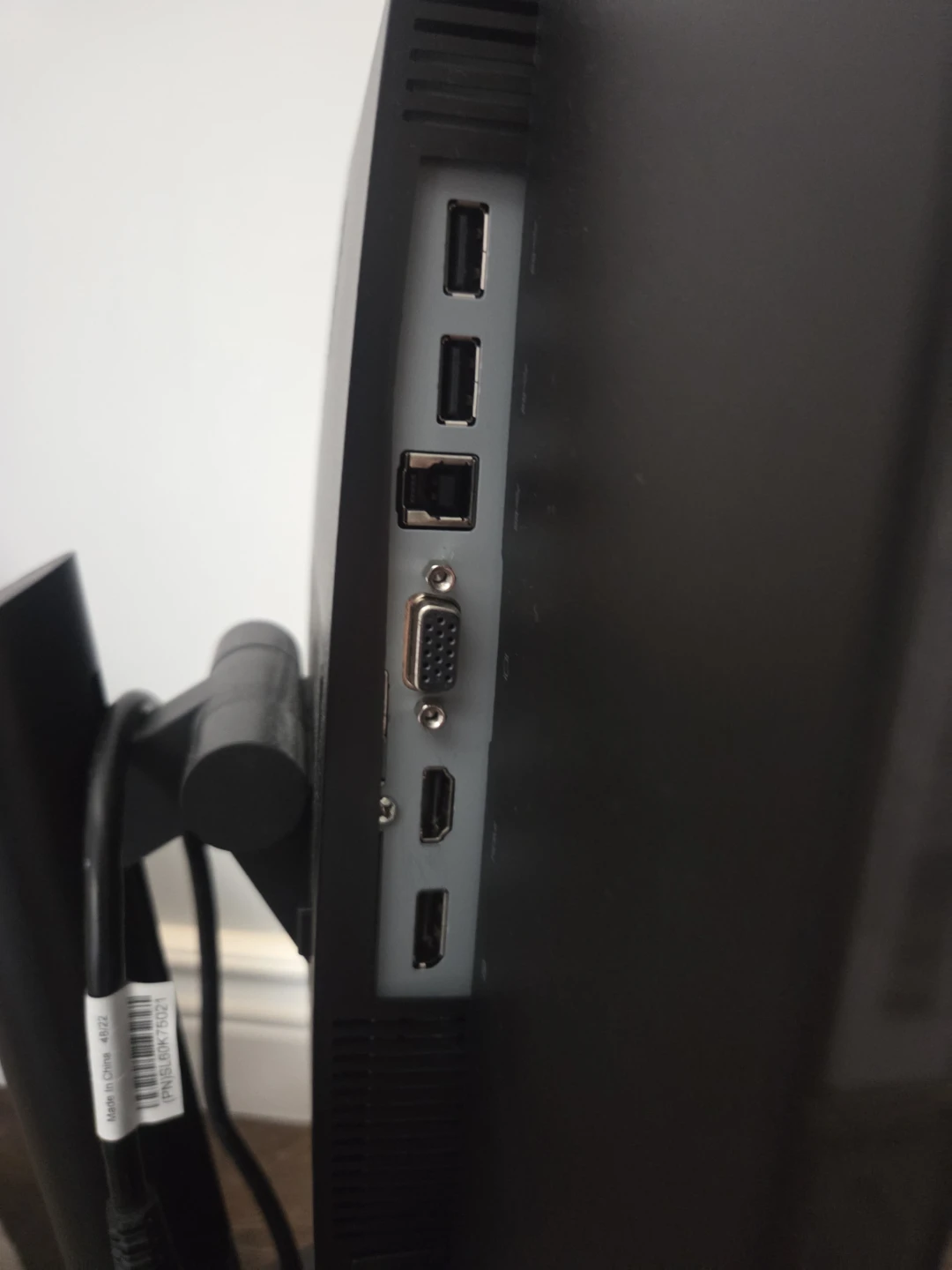 Lenovo ThinkVision 24' inch Monitor - photo 4