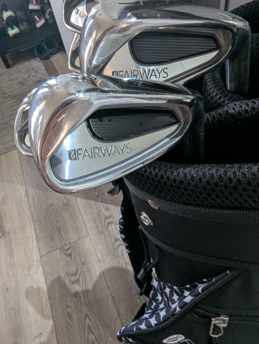 Golf clubs. Ladies RH graphite like new - photo 4