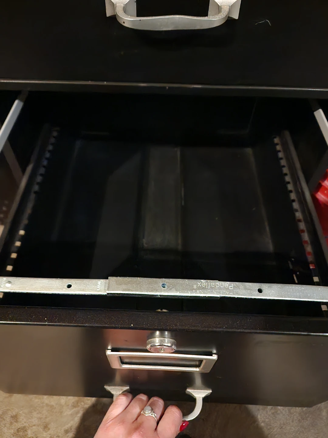 Black 2-Drawer Metal Filing Cabinet - photo 4
