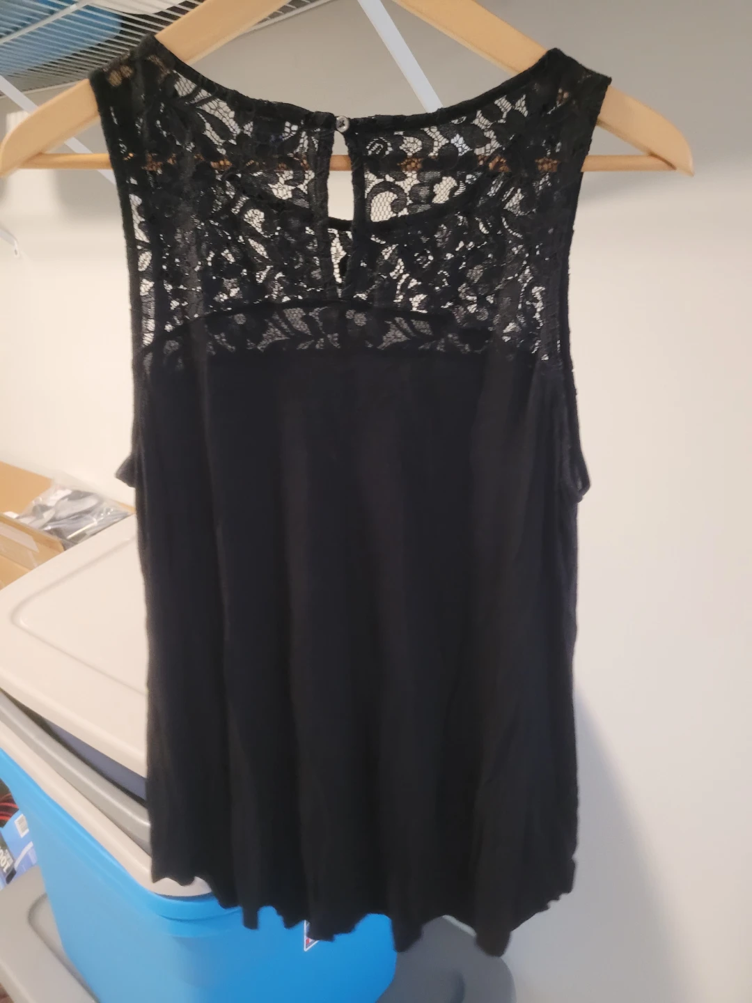 Old Navy Black Lace Tank Top - Size M - photo 3