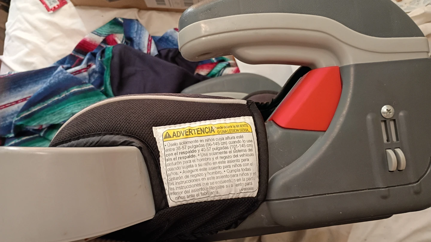 Graco Booster Car Seat - photo 2