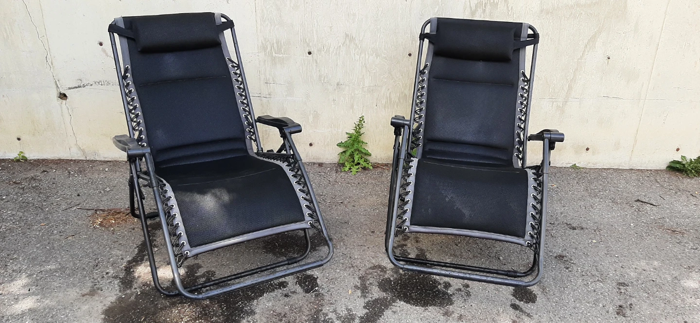 Pair Of Black Premium Zero Gravity Chairs