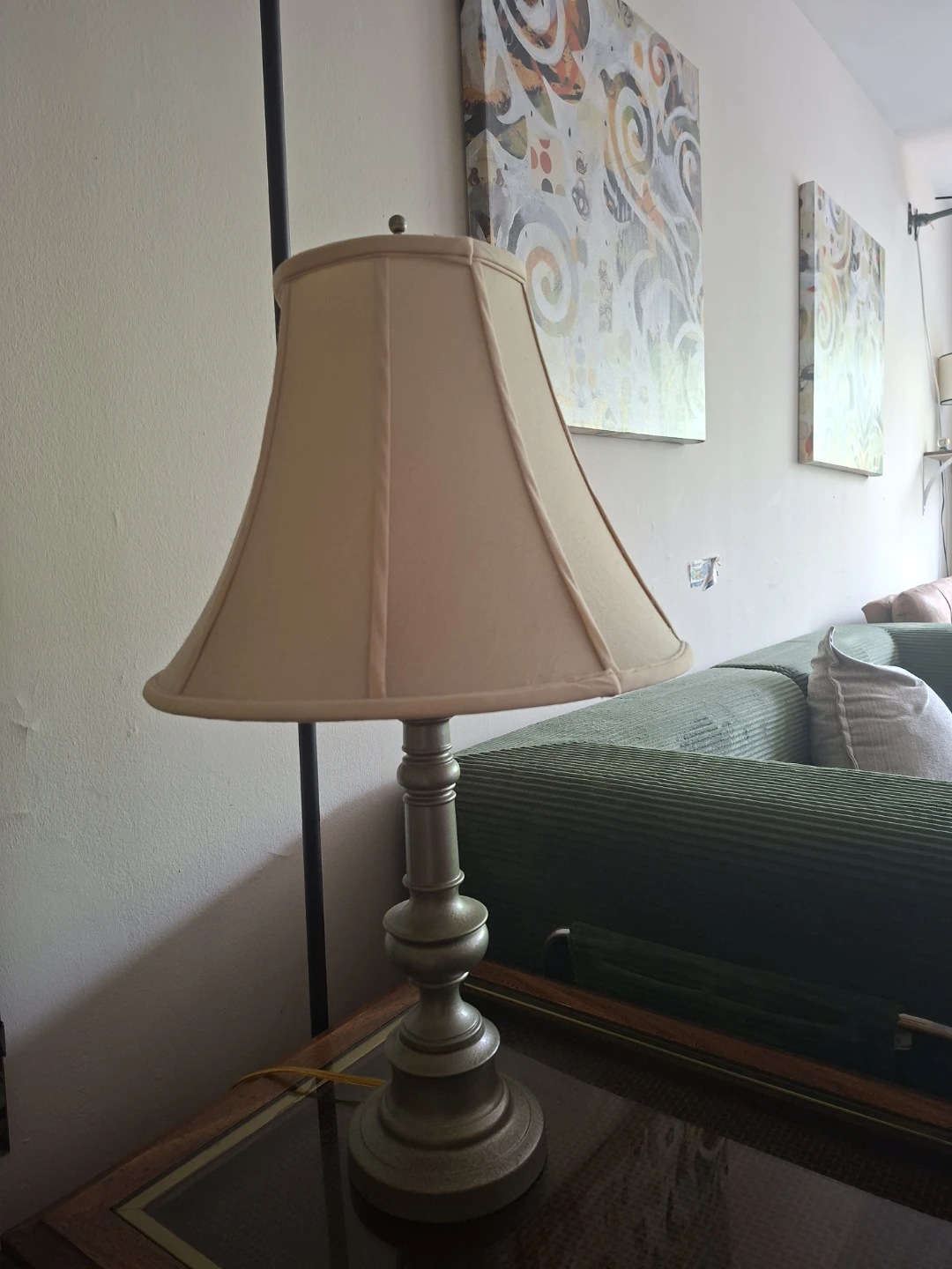 Table Lamp with Beige Shade - photo 4