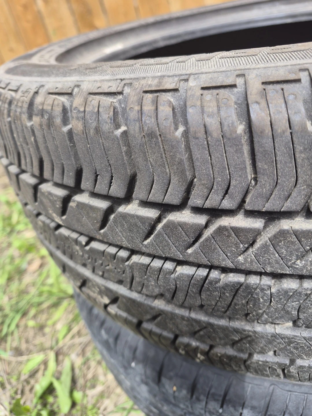 2 summer tires 195 50 16
