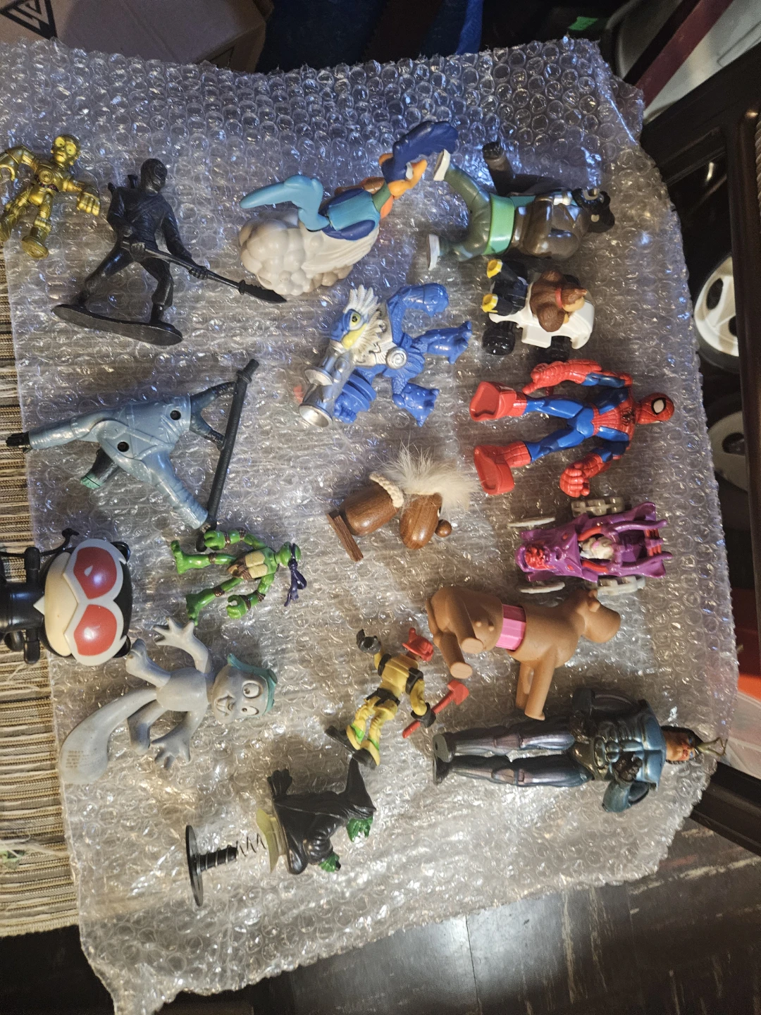 Assorted Action Figures and Toy Lot - photo 3