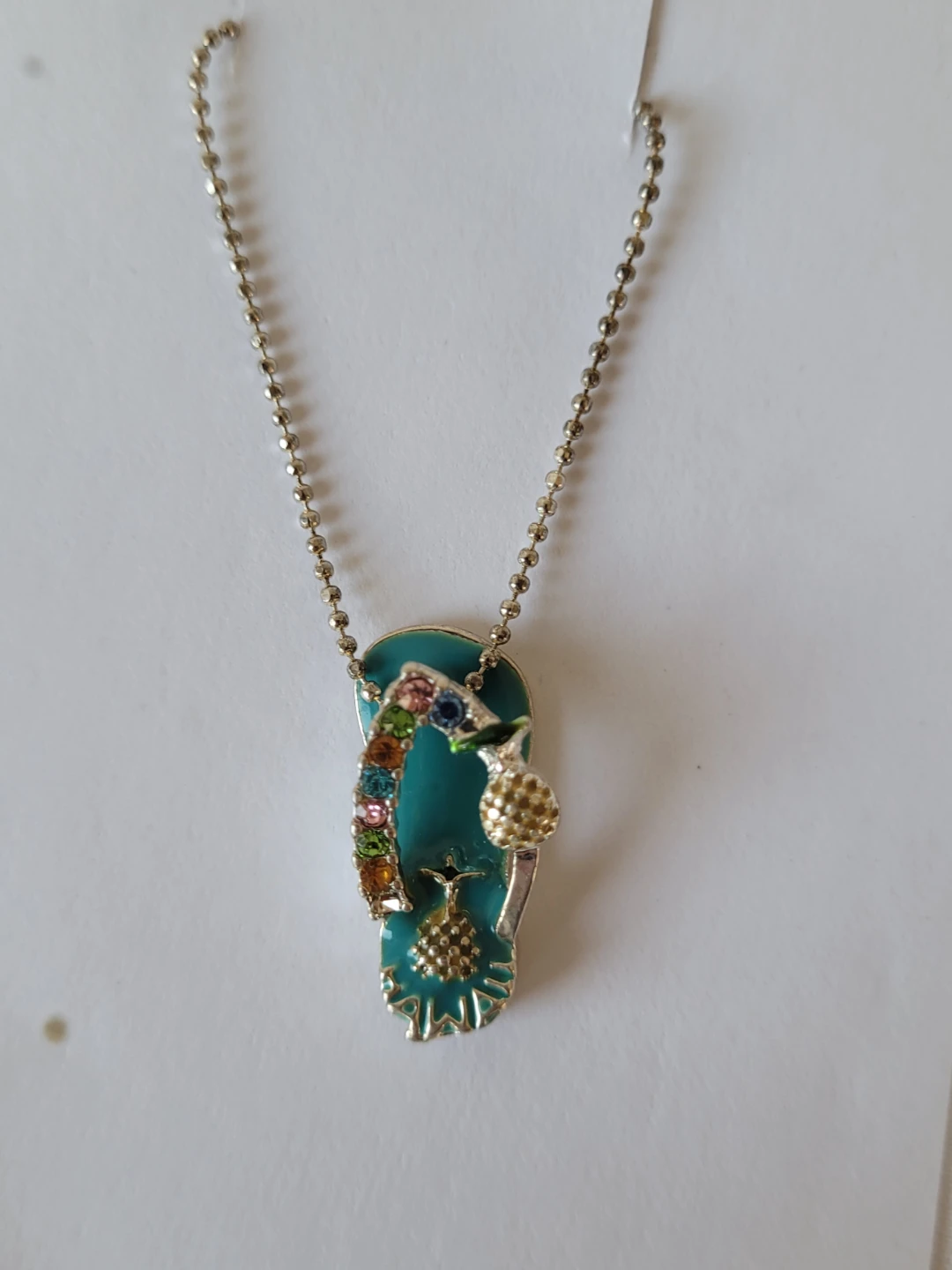 Flip flop pendant necklace with colourful gems - photo 2
